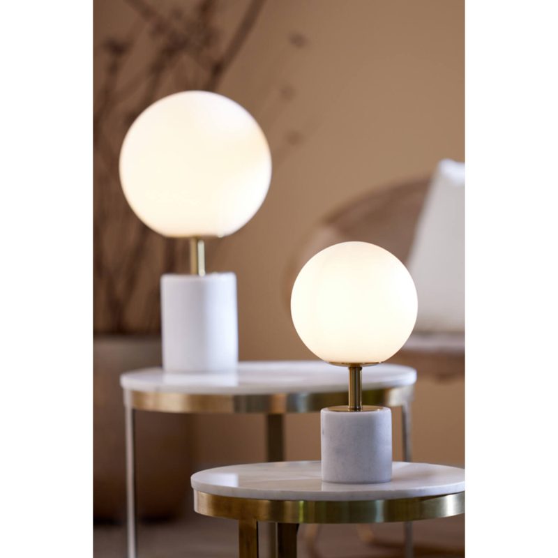 klassieke-wit-met-gouden-tafellamp-light-and-living-medina-1874126-2