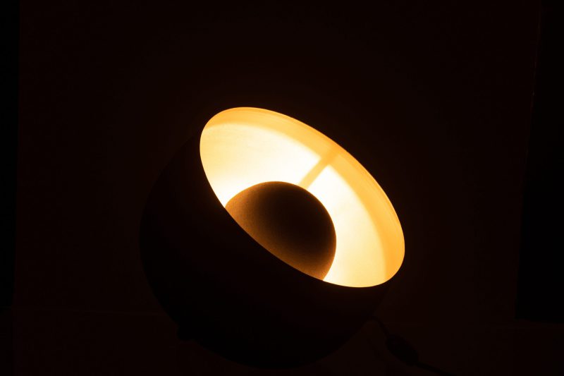 retro-goud-met-zwarte-tafellamp-jolipa-millie-37180-3
