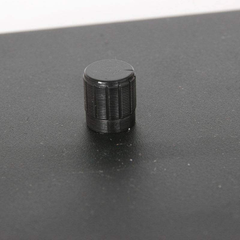 zwarte-industriele-tafellamp-met-rieten-kap-steinhauer-stang-3715zw-10