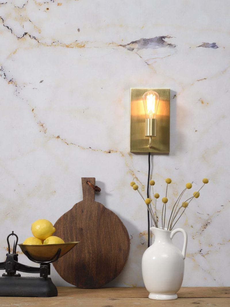 rechthoekige-minimalistische-wandlamp-goud-its-about-romi-madrid-madridwago-8