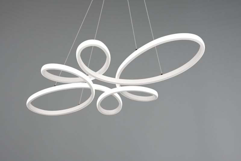 moderne-witte-gekrulde-hanglamp-fly-345619131-4