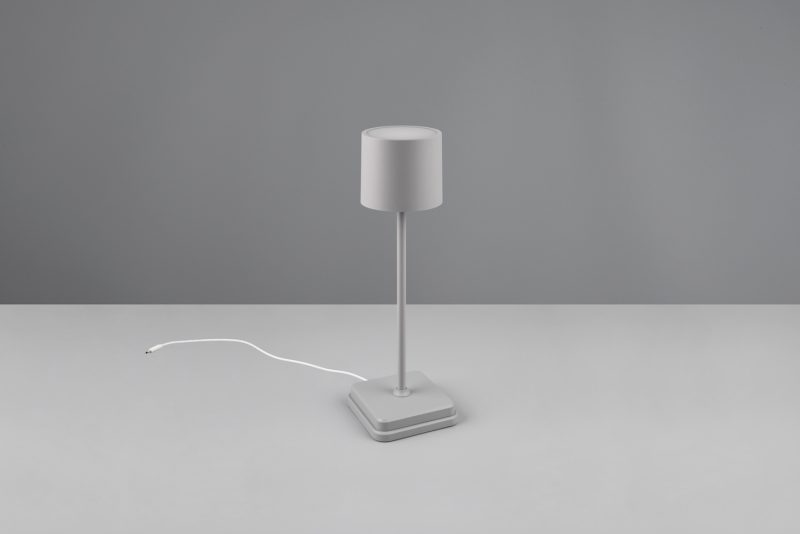 oplaadbare-moderne-grijze-tafellamp-met-vierkante-voet-reality-fernandez-r54096177-1