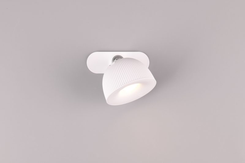oplaadbare-moderne-witte-richtbare-tafellamp-reality-maxima-r57791101-1