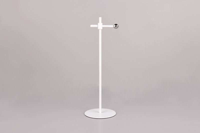 oplaadbare-moderne-witte-richtbare-tafellamp-reality-maxima-r57791101-4