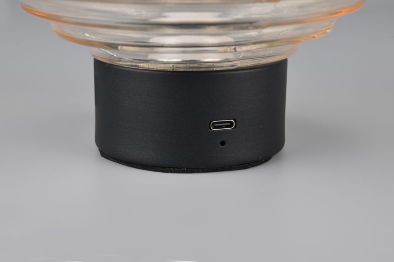 oplaadbare-vintage-tafellamp-met-roze-rookglas-reality-earl-r57771113-2